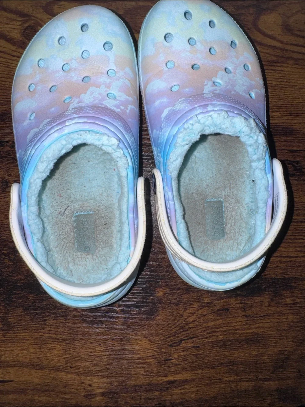 CROCS Kids Pastel Tie-Dye Fleece-Lined Clogs in Pink and Blue